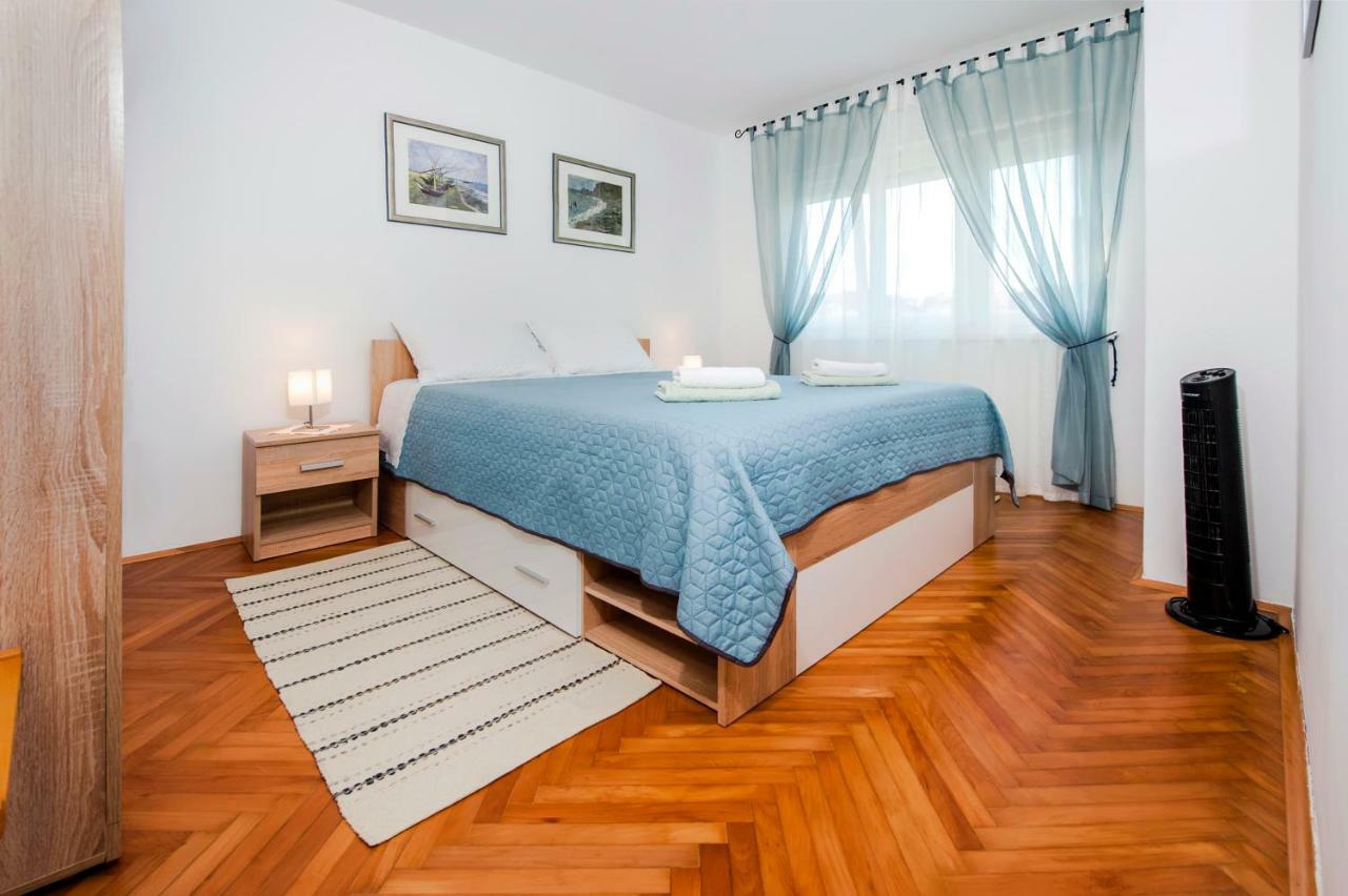 Apartman Oly Rovinj Exterior foto