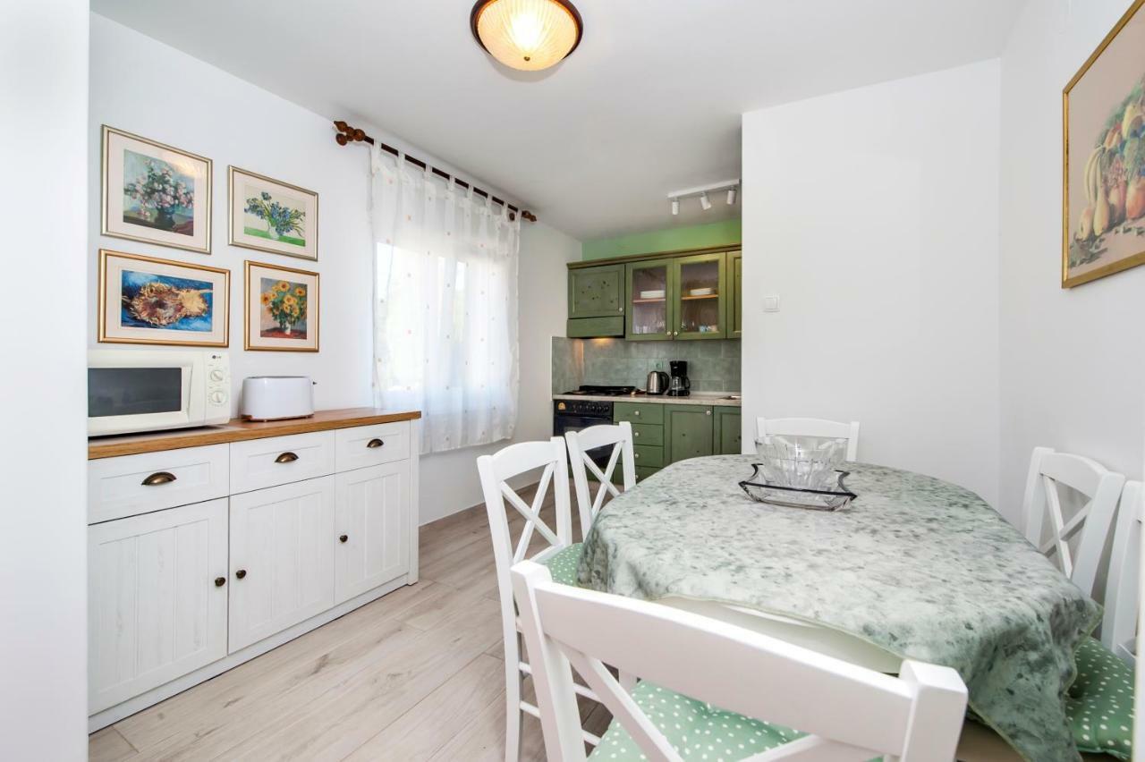 Apartman Oly Rovinj Exterior foto